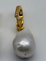 Load image into Gallery viewer, Lustrous Freshwater Pearl Drops!
