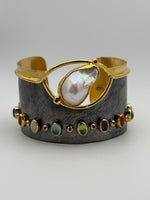 Load image into Gallery viewer, Freshwater Pearl Cuff - WOW!
