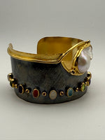 Load image into Gallery viewer, Freshwater Pearl Cuff - WOW!
